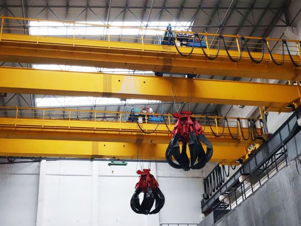 垃圾抓斗起重機正常生產過程中出現鋼絲繩脫槽,如何解決?